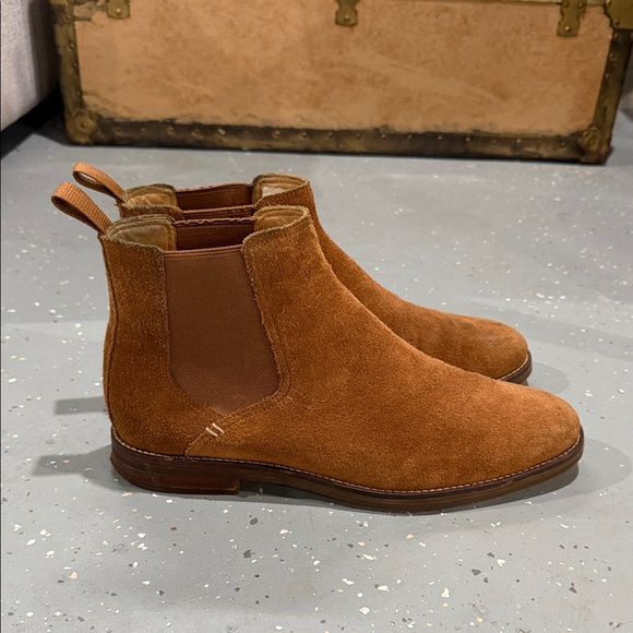 Sperry Other - Sperry Gold Cup Tan Suede Chelsea Boots